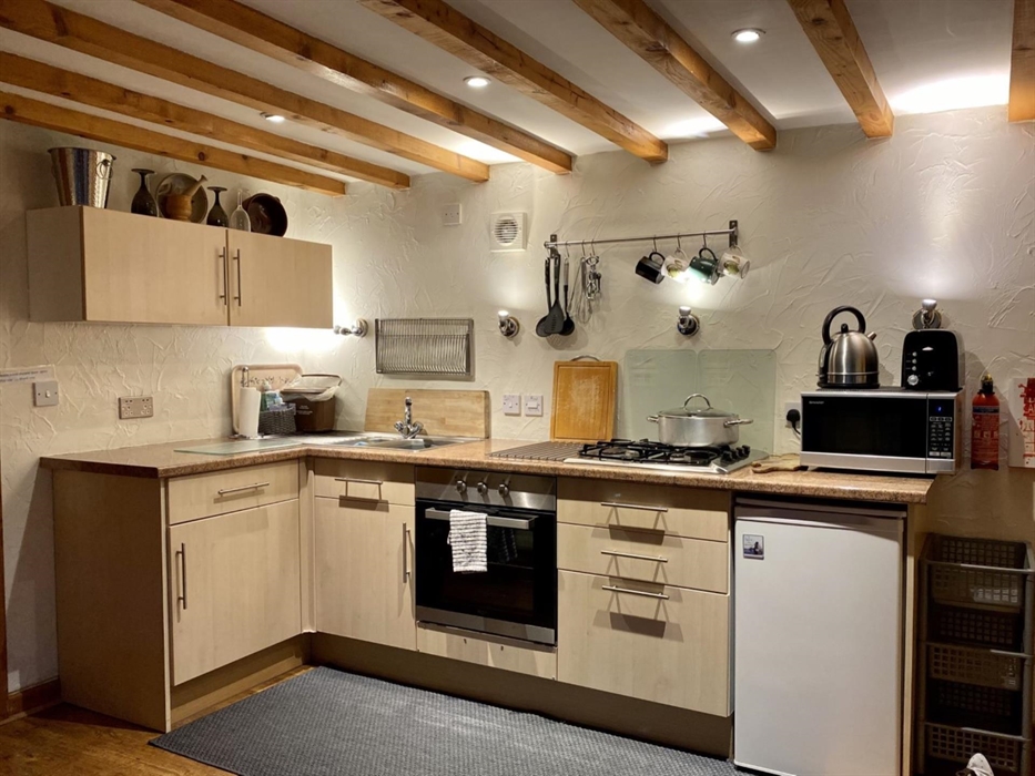 Fully equipped kitchen . Eggs & homecbaked bread on arrival