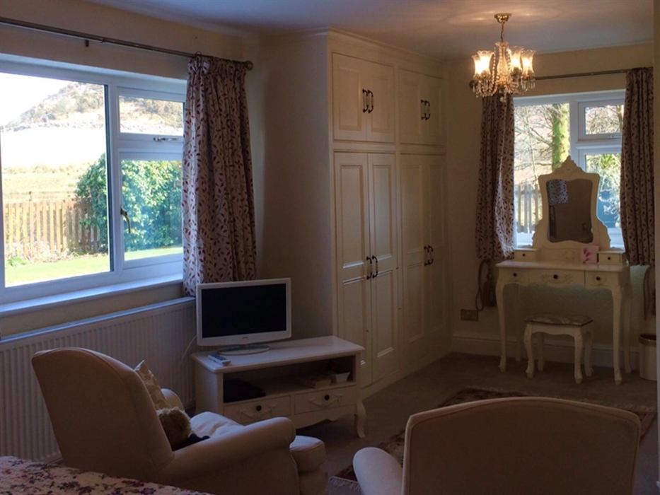 Lakeside Bed & Breakfast