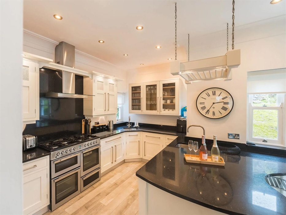 Telford House – Beautifully Fitted Kitchen