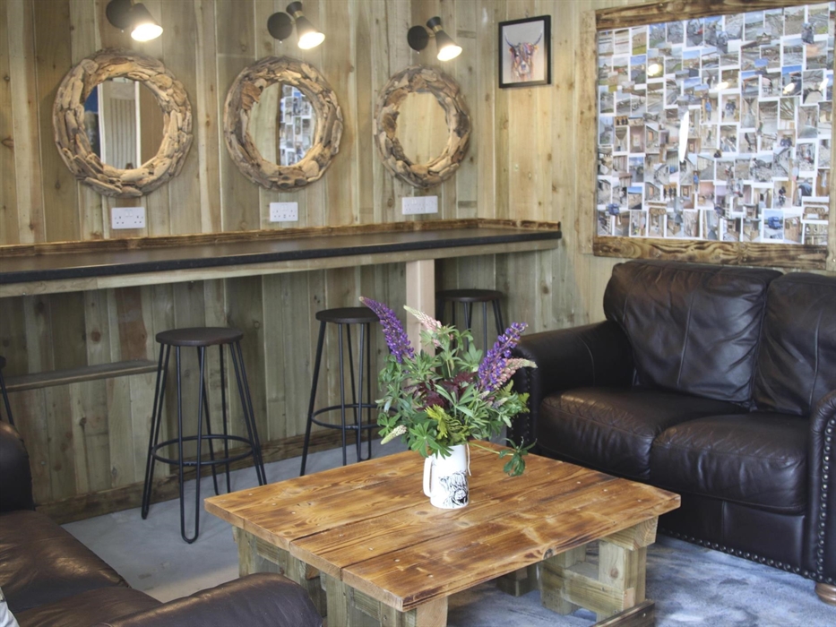 Communal area with mirrors