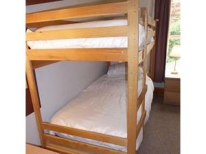 Bunk bedroom