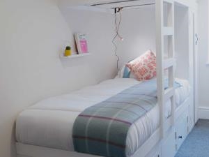 Ystafell Cyfwel / Interview Room