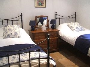 Creel Cottage Twin Room