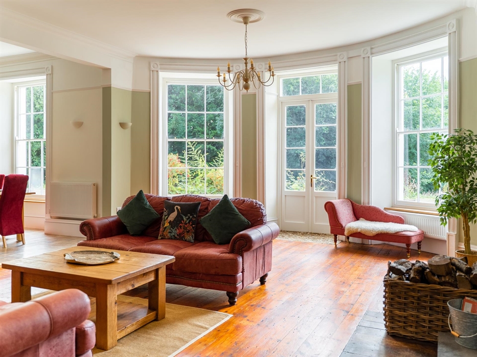 The Oaks Living Room