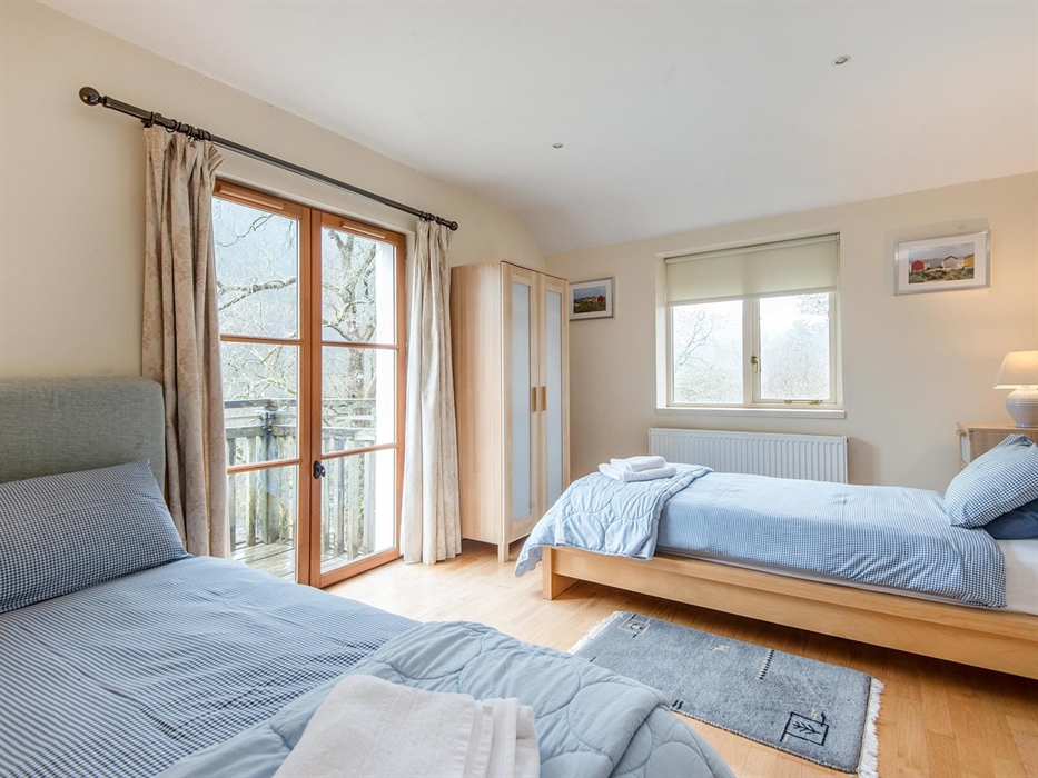 Balcony Twin Bedroom