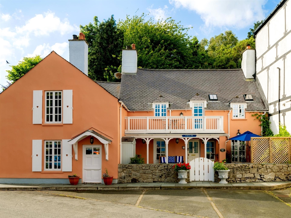 Plenty of space for everyone to relax