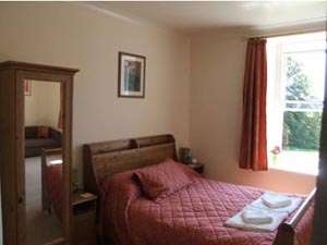 Cuffern Manor Country House B and B,