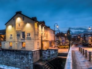 Elephant and Castle Hotel