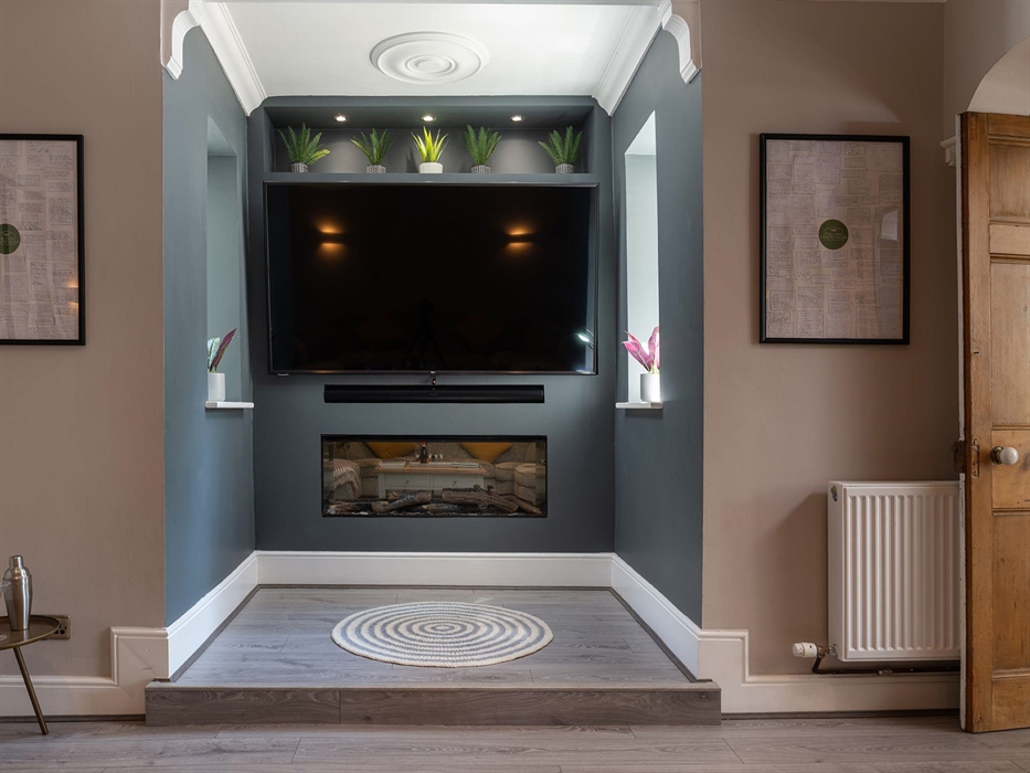 The Cors Country House