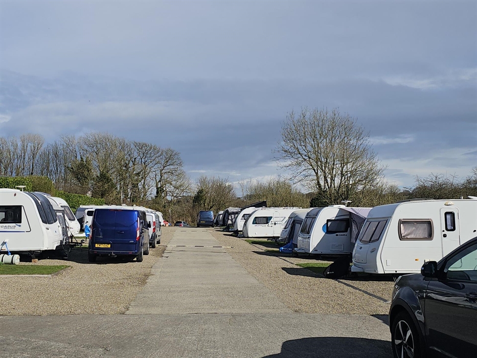 touring field pitches