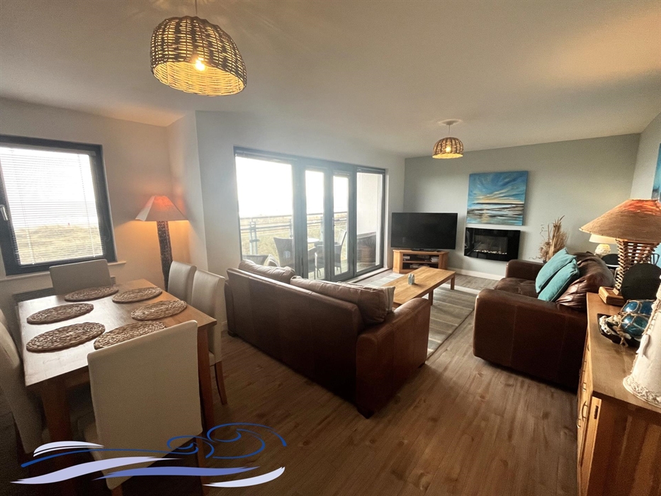 Living Room / Dining Area