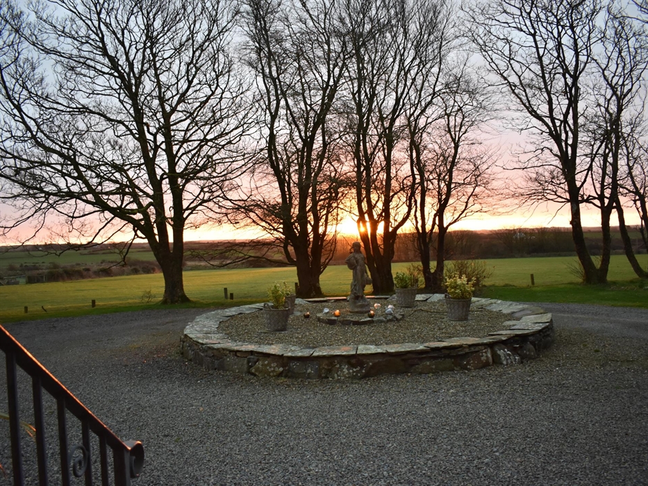 Crug Glâs is set in rich farming countryside. And this land has always played a big part in making Crug Glâs special. In the past, it was all about th