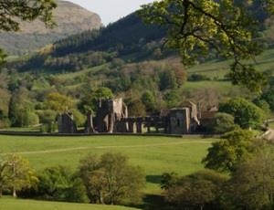 Llanthony Art Courses