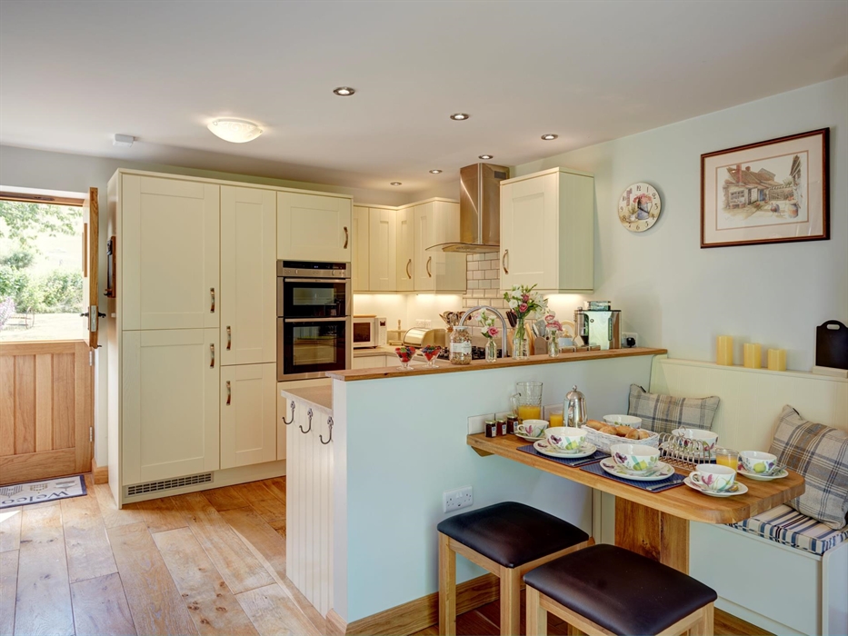 The Bach - Kitchen Diner