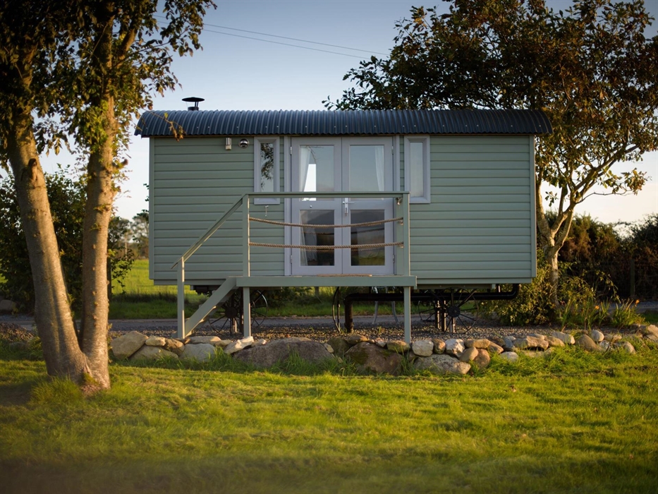 Brook Cottage Shepherd Huts - Susanna www.luxuryglampingwales.co.uk