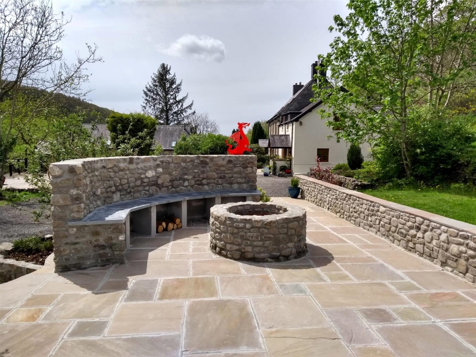 Award-winning 5* Visit Wales Basel Cottage in Llandovery, is set in 17 acres of glorious Carmarthenshire Countryside in the Cambrian Mountains and on