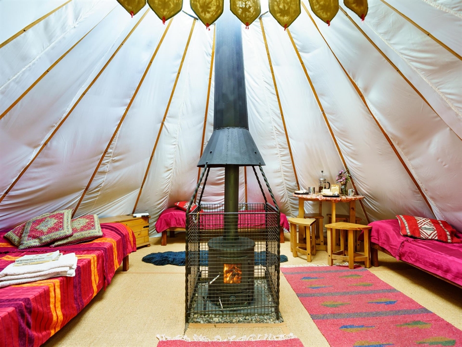 A cross between a Tipi and a Yurt - a snug escape from reality for families and couples.The Lavvu also has a gas hob and all the cooking equipment you