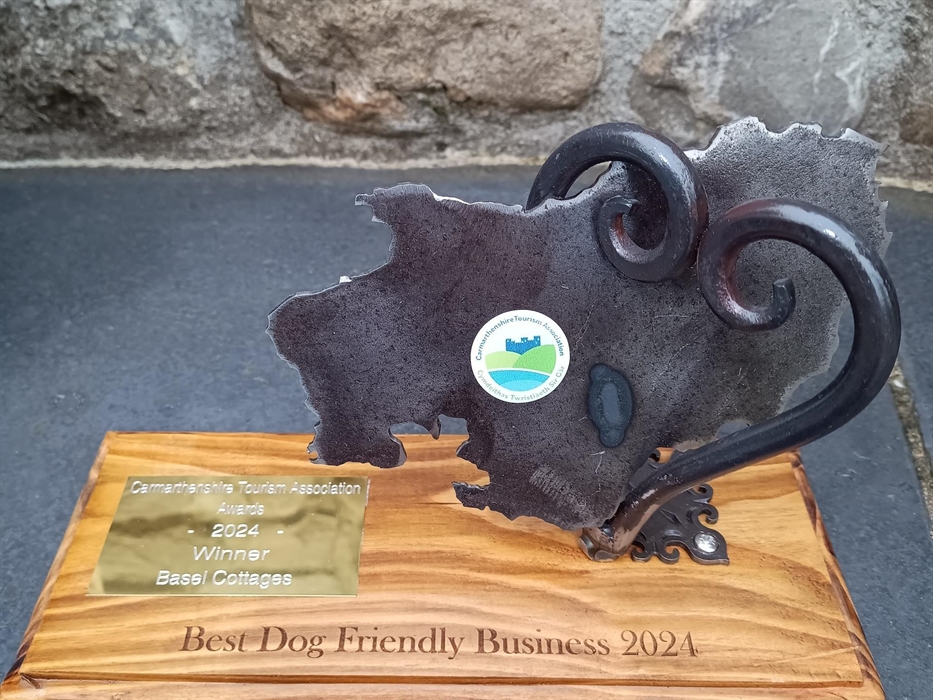 Award-Winning Holiday Cottage, Best Dog Friendly Business in Carmarthenshire 2024, Dog Friendly Cottage, Dog Friendly Accommodation in Carmarthenshire