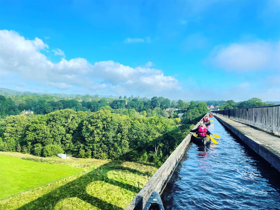 Bearded men adventures, Canoeing across the pontcysyllte aqueduct, llangollen