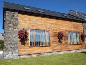 Ivy Cottage & Oak Cottage