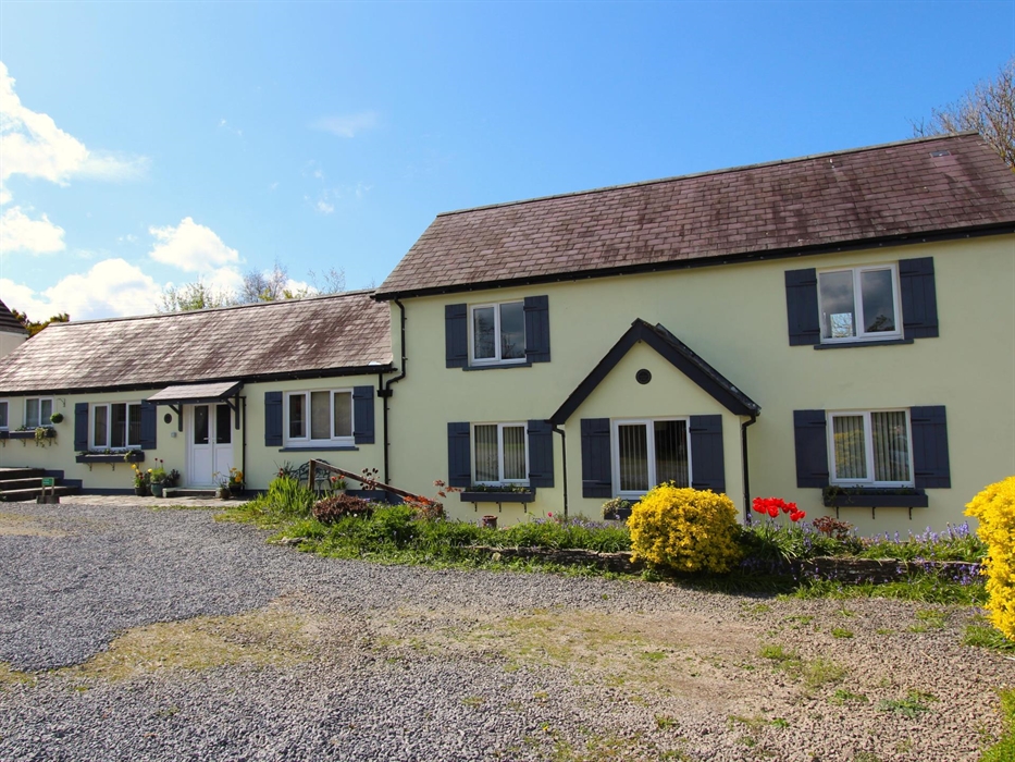 Y Beudy and Y Frenni Fawr