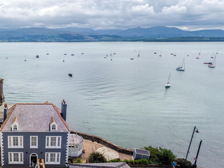 A get away for 16, set in the heart of Snowdonia to enjoy the wilds of the countryside and beaches but also caters for those not so wild at heart , as