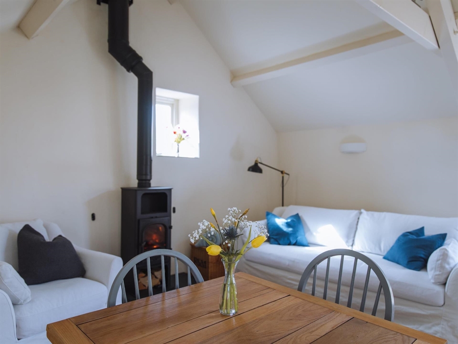 The living / dining room