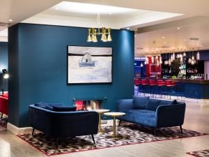 Mercure Bar & Lounge Area