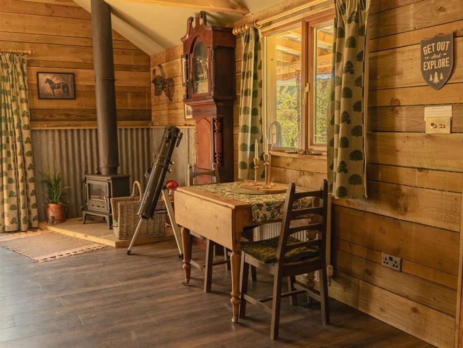 Have a clocktail. Take the telescope out