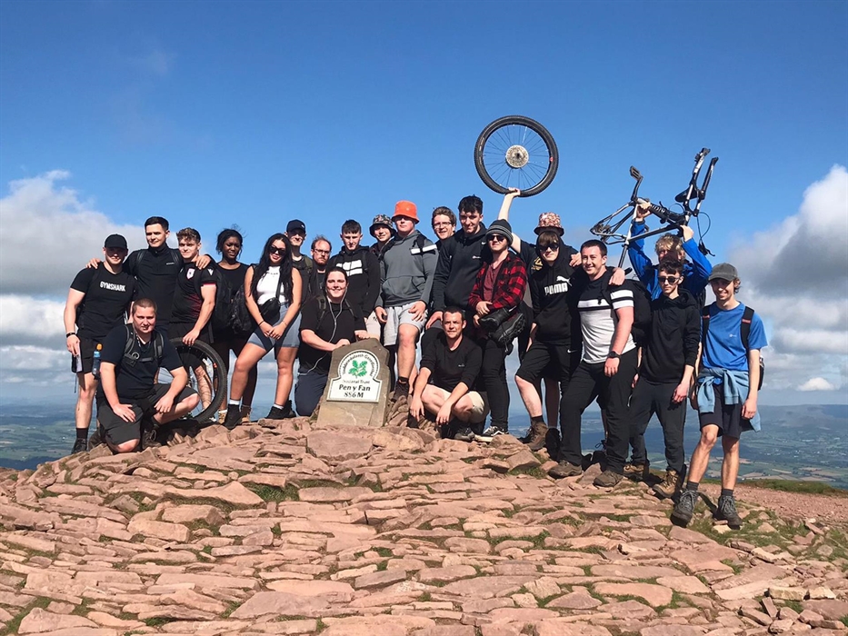 Parkwood Outdoors Dolygaer - Hill and Mountain Walking adventures