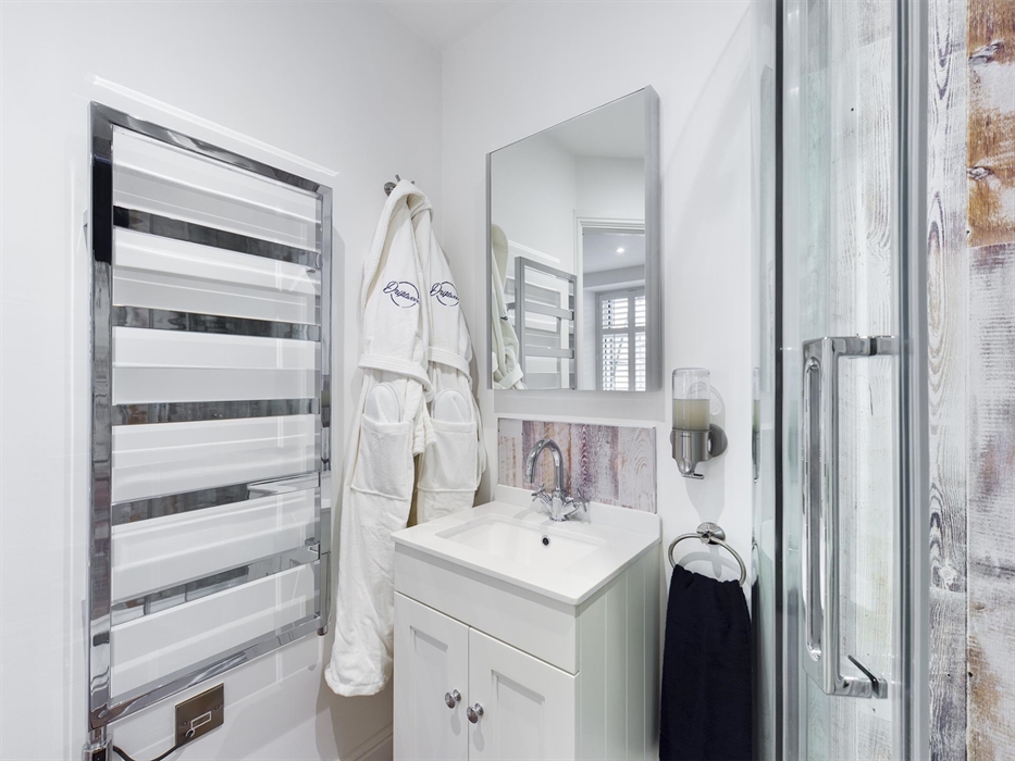 Room 3 - Ensuite Shower Room