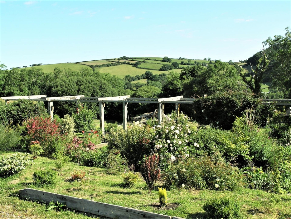 More gardens to enjoy nearby