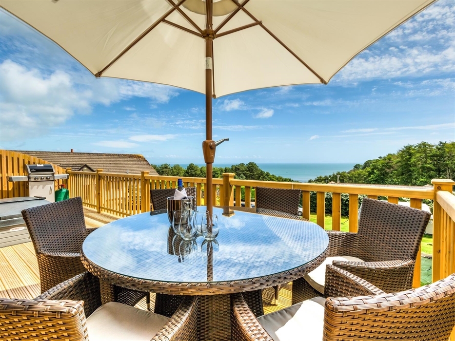 Emperor Lodge Exterior