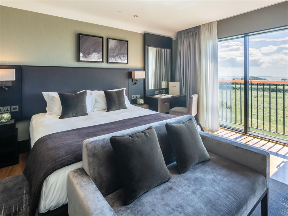 Oriel Indulgent Bedroom Terrace