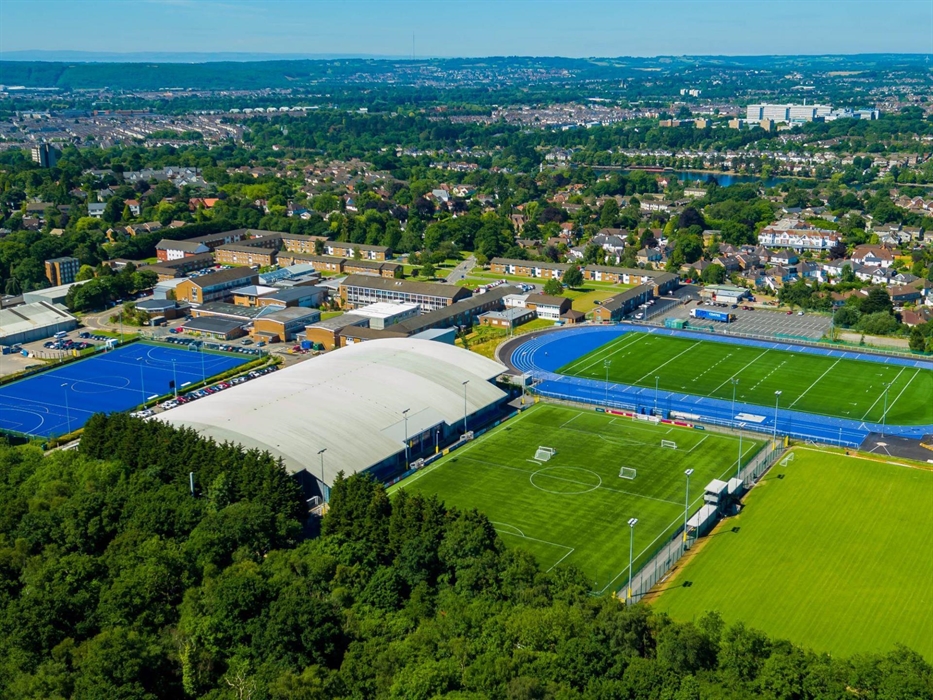 Large Indoor Athletics Centre, additional outdoor athletics facilities, 3G rugby and football pitches, hockey pitch, indoor tennis courts, sports aren