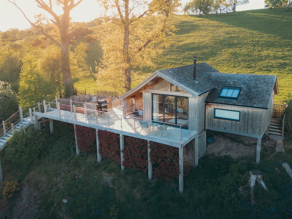 Oaklands Glamping & Treehouse