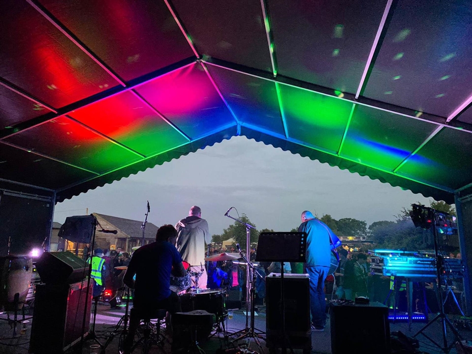 declan swans on stage at the Wrexham Lager Open Air Festival at Commonwood Leisure