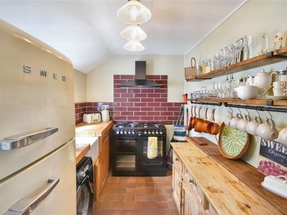 Small but perfectly formed, the kitchen at The Croft has everything you need for your stay. Includes a fridge freezer, double oven and hob, washing ma