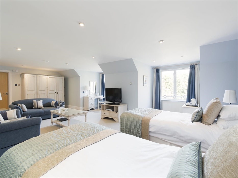 Spacious sea or hill view rooms