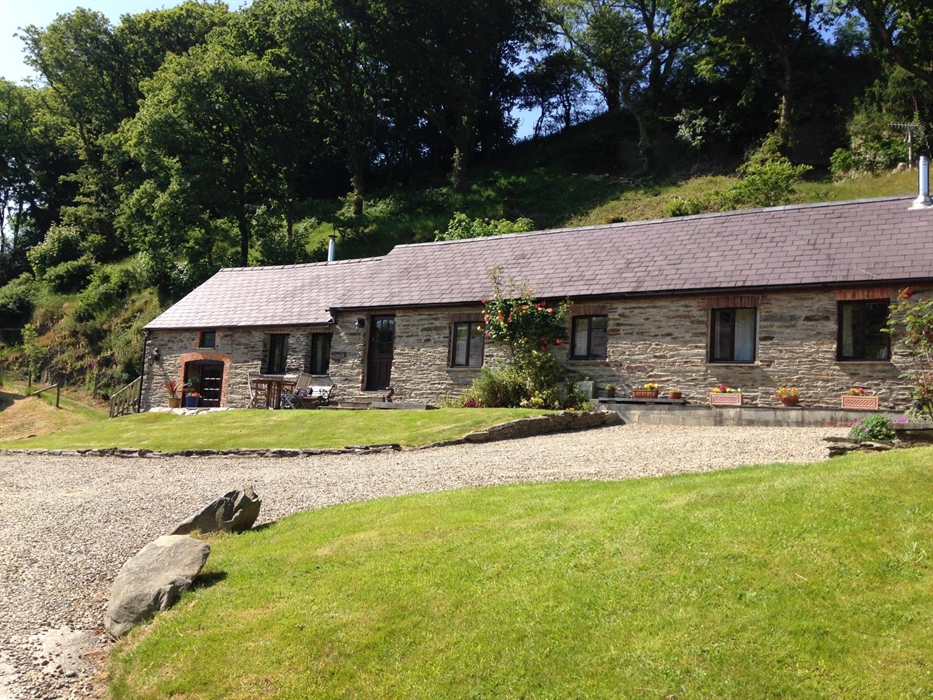 Oak and Gorse cottage from court yard