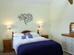 Sychpant Barn Bedroom 1