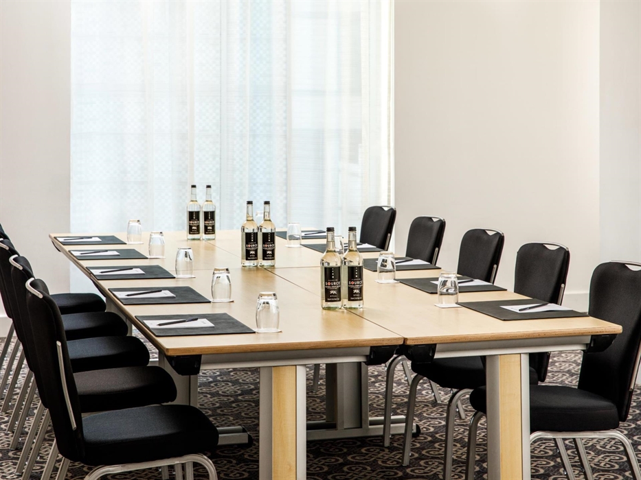 Natural daylight sets your delegates up for the day.