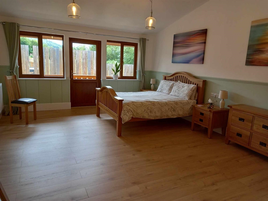 Hawthorn, Mid Wales Lodges