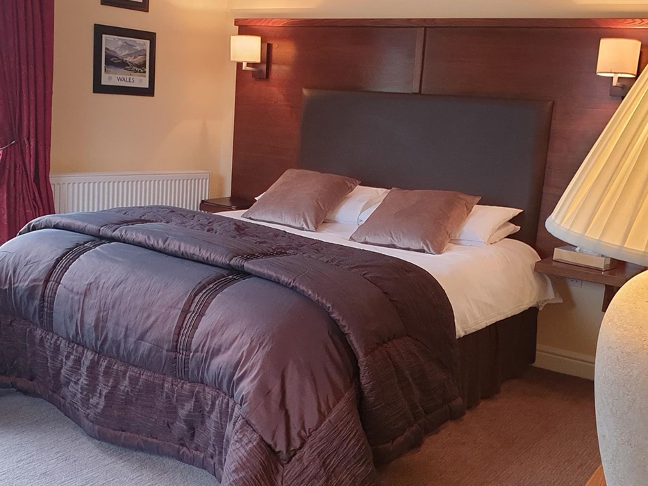 Large double with bath and shower over