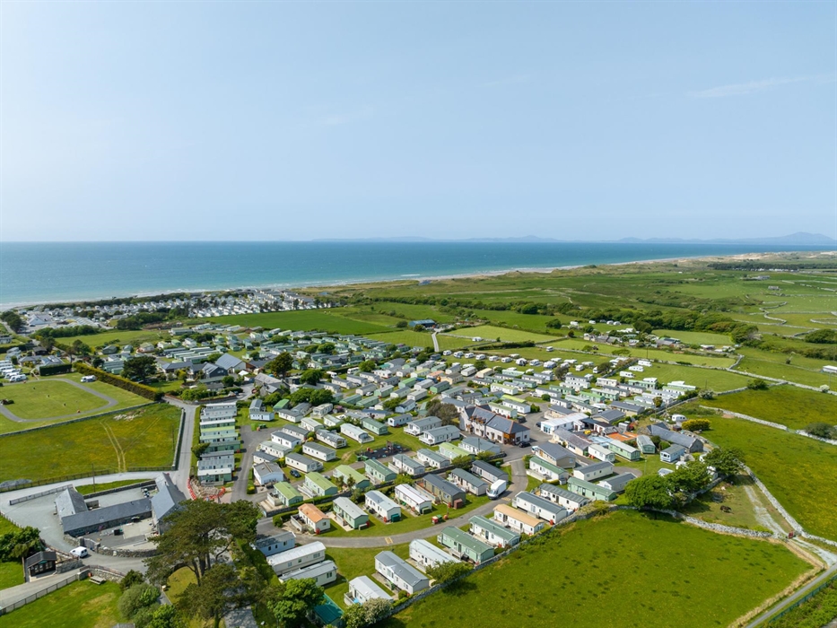 Lyons Caerelwan Holiday Park