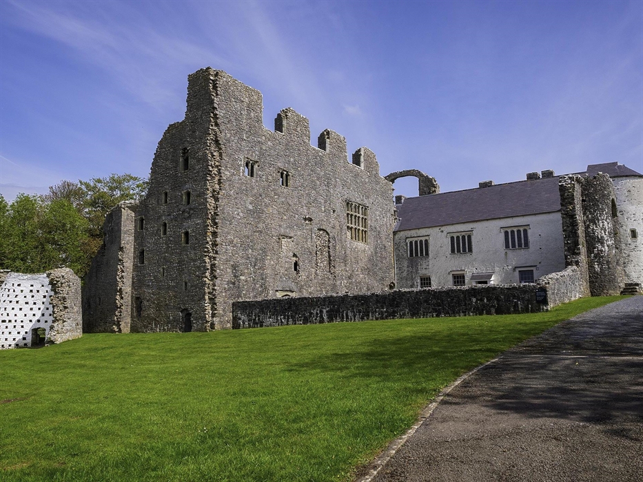Oxwich Castle