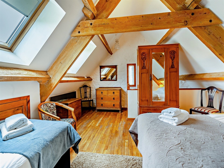 The Dairy, Superking or twin beds on request & single bed