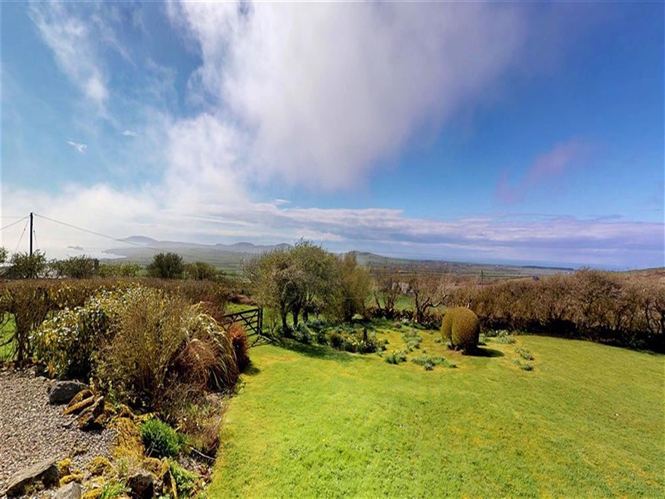 Bryn Goleu's Garden and fabulous view to the sea and Bardsey Island