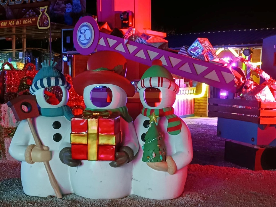 Photos time at Reindeer Lodge