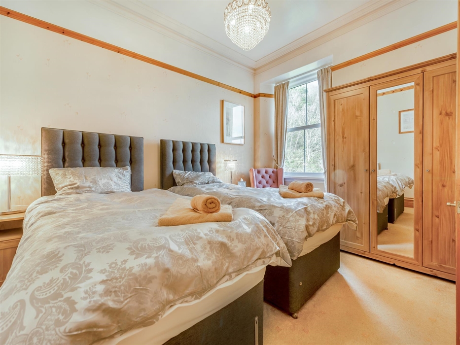 2 x Single or Super King Bed